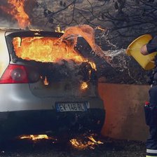Incendiu de vegetație în Franța. Sute de persoane evacuate și peste 100 de răniți (FOTO)