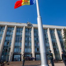 Rusia încearcă să divizeze populația R. Moldova, afirmă secretarul general adjunct al NATO și mai mulți experți