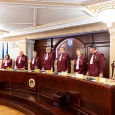România: Averile demnitarilor nu trebuie publicate pe site-ul ANI și nici nu trebuie să includă bunurile și veniturile soților. Decizia CCR și valul de critici