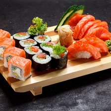 De Ziua Sushi, Glovo e partenerul tău de roll
