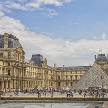 Luvru închide temporar Galeria Campana. S-au identificat slăbiciuni structurale la grinzile de sprijin a etajului doi