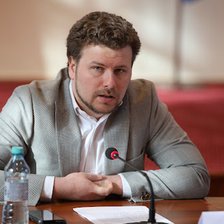 „Nu PAS-ul e problema, ci faptele tale”. Reacția partidului de guvernământ la interdicția aplicată lui Ion Ceban