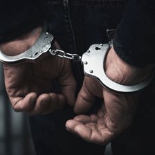 Condamnare la opt ani de închisoare pentru un bărbat din sudul țării. A fost găsit vinovat de violență în familie și tentativă de viol