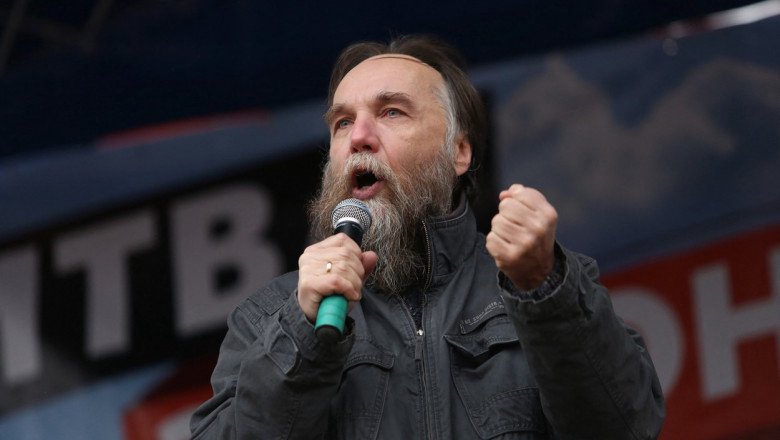 Reacții de la Moscova despre alegerile din România: Dughin vorbește despre „Antihrist”, Peskov despre „drepturi încălcate”