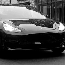 Șoferi Tesla din Franța dau în judecată compania lui Elon Musk, acuzând că a devenit un „simbol al extremei drepte”

