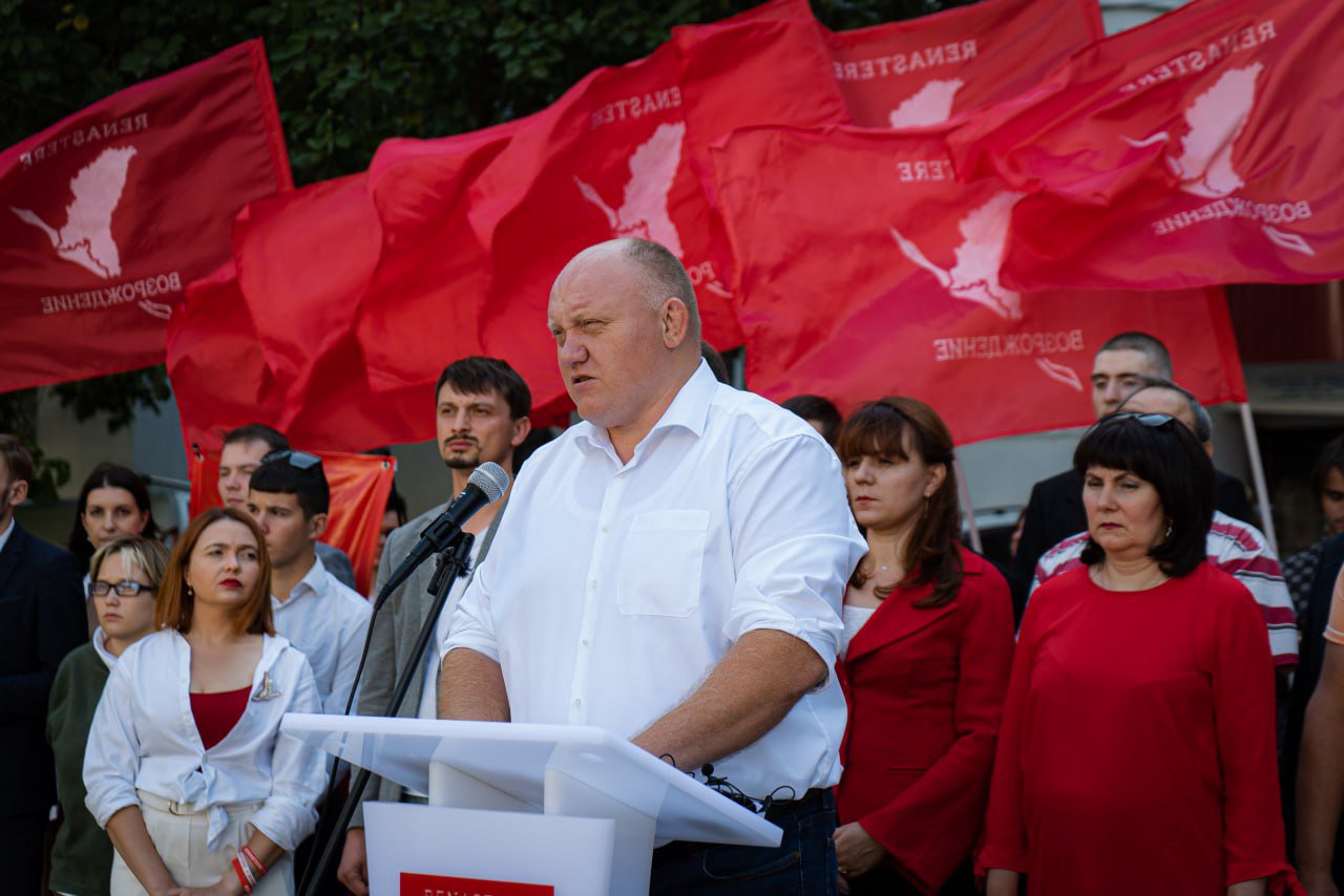 ALEGERI 2023 | Vasile Bolea, candidatul Partidului Renaștere la funcția de primar al capitalei, a depus actele la Consiliul Electoral