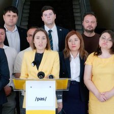 PAS acuză Primăria Chișinău că sprijină un campionat de kickboxing „cu implicații de securitate”
