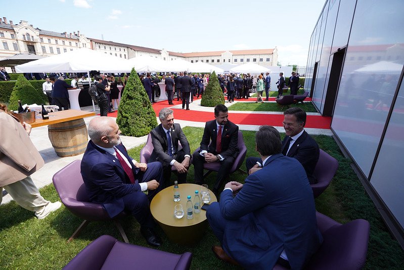 Summitul CPE în imagini. Câteva momente mai puțin oficiale (sau haioase), surprinse de camera de fotografiat (GALERIE FOTO)