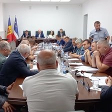 S-au găsit voturile. Găgăuzia are Comitet Executiv. 20 de deputați ai Adunării Populare au votat pentru candidații propuși de bașcană