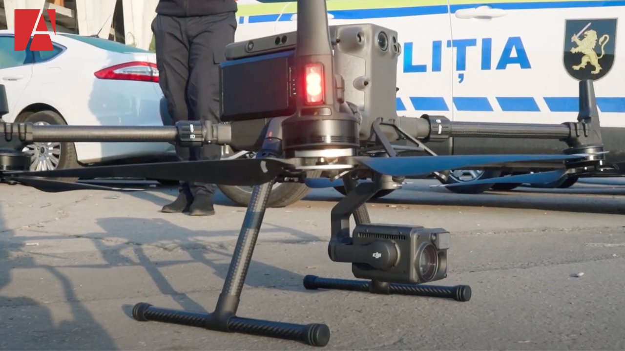 Urmăriți din aer. Poliția utilizează drone pentru a depista șoferii care încalcă regulile de circulație (VIDEO)