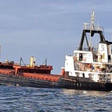 Explozie la bordul unei nave românești din portul Sulina. Premierul României: Ipoteza unei mine e mai aproape de adevăr
