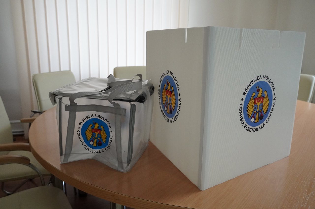 Votarea la locul aflării: Cum poate fi solicitată urna mobilă pentru alegerile din 28 septembrie