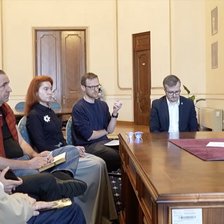 România: George Simion, absent de la dezbatere, a publicat un video cu jurnaliștii postului. Digi24: „Imaginile, înregistrate fără drept” (UPDATE)