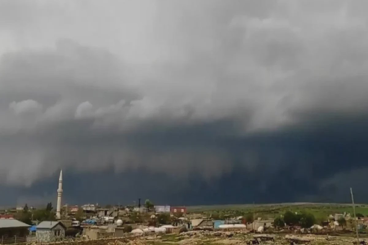 O tornadă puternică a lovit zonele din Turcia afectate de cutremur. O persoană a murit, iar peste 44 rănite (VIDEO) 