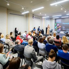 Pornește e-voluția! Antreprenorii din Moldova, îndemnați să-și descopere adevăratul potențial al afacerilor prin comerțul electronic și promovarea online 
