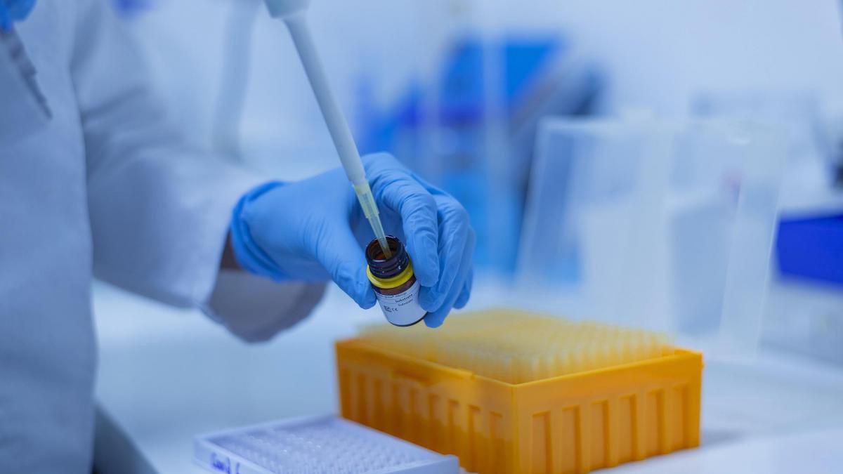 Studiu mondial: Un test de sânge poate detecta 50 de tipuri de cancer