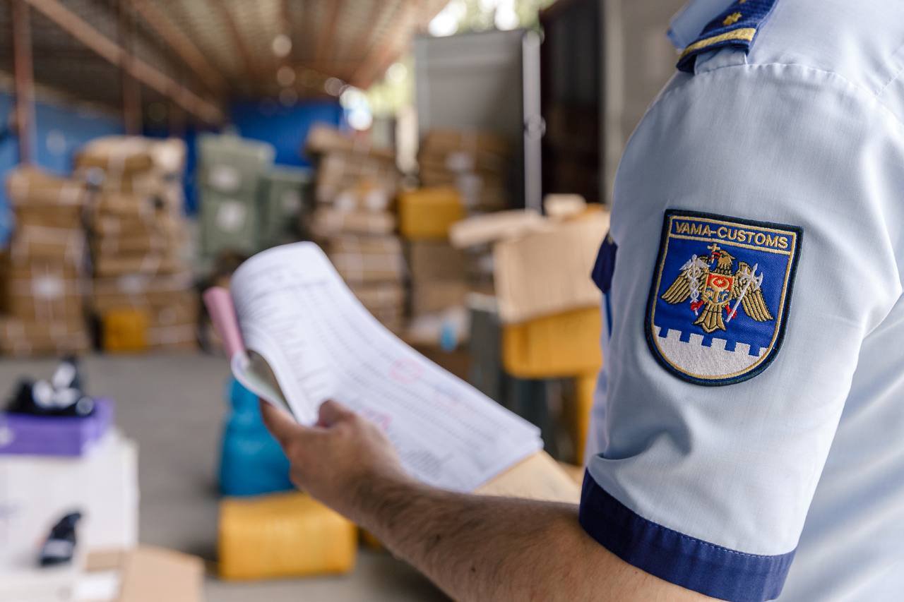 Restituite, vândute sau distruse: Ce se întâmplă cu mărfurile confiscate la vamă