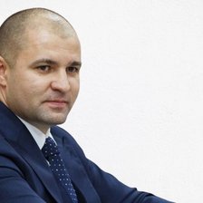 „Nu am fost informat”, dar e „o comandă politică”. Cebotari, inclus de SIS pe lista persoanelor asociate cu Plahotniuc