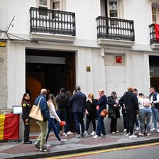 Mobilizare masivă în diaspora românească la turul doi al alegerilor prezidențiale: Marea Britanie în top, urmată de Italia, Germania și R. Moldova