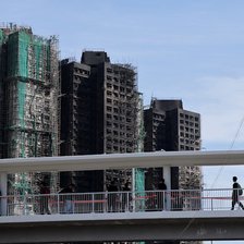 Incendiul din Hong Kong: Bilanțul morților a urcat la 128. Aproape 200 de persoane sunt date dispărute