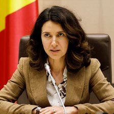 Olesea Stamate candidează independent la alegerile parlamentare și anunță crearea unei noi formațiuni politice