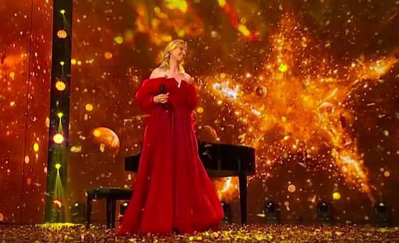 Moldoveanca Violeta Botezatu a obținut Golden Buzz-ul la Românii au talent (VIDEO)