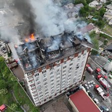 Incendiul din Durlești: Mai multe apartamente au fost distruse în totalitate. Imagini aeriene surprind amploarea dezastrului (VIDEO)