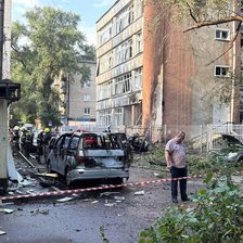 Atac cu drone asupra orașului Voronej: 16 persoane au fost rănite. Au fost avariate locuințe, magazine și o grădiniță (VIDEO)