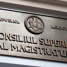 „Mingea va fi în fileul judecătorilor” sau „imixtiune în activitatea puterii judecătorești”: Reacții după deciziile CSS privind justiția