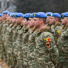 Un nou fals, dezmințit de autorități. Ministerul Apărării nu trimite soldați pe frontul din Ucraina