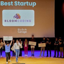 Startup-ul educațional Bloomcoding atrage un milion de euro investiție pentru a revoluționa învățământul