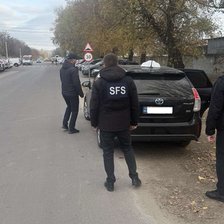 Fără bon fiscal sau fără venit declarat: Mai mulți taximetriști s-au ales cu amenzi de peste 28.000 de lei (FOTO)

