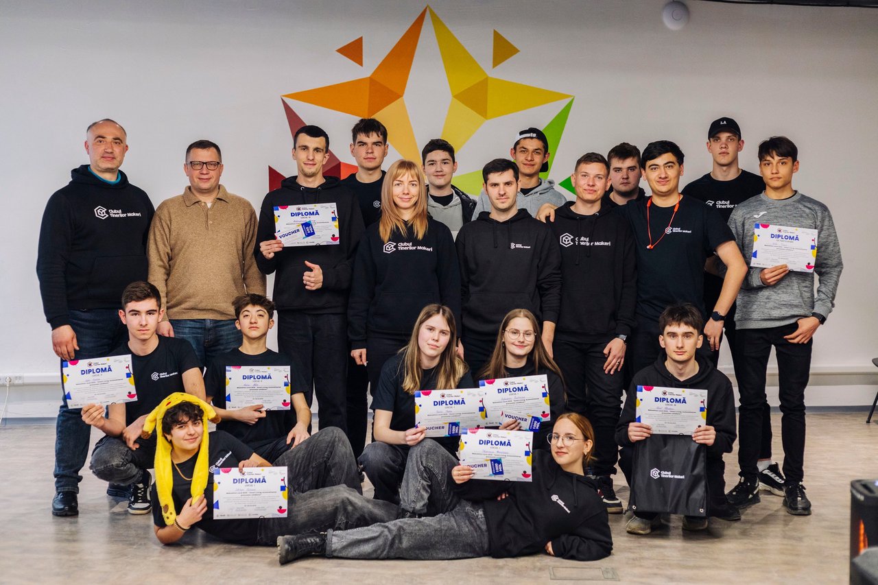 Soluții inteligente pentru un trai confortabil, create de tinerii de la Clubul Tinerilor Makeri Bălți
