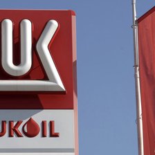 Marea Britanie: Lukoil Internațional poate continua, temporar, operațiunile de afaceri