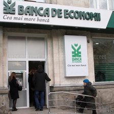Două persoane, acuzate de escrocherie și spălare de bani în dosarul „Banca de Economii”. Ar fi obținut un credit de 4,4 milioane de lei prin înșelăciune 