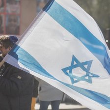 Mii de persoane au protestat la Tel Aviv împotriva planului Israelului de a prelua controlul asupra Gaza 