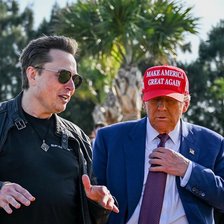 Sursele care îi critică pe Trump şi Musk, blocate de AI-ul Grok, deținut de Elon Musk