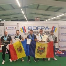 Medalii și două recorduri mondiale. Sportivii din R. Moldova, cu performanțe la Campionatul European de Triatlon Forță