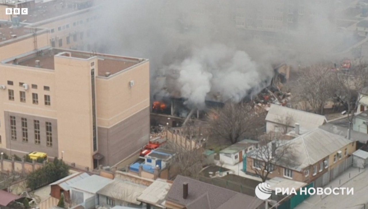 Incendiu de proporții într-o clădire a FSB-ului din Rusia. O persoană a decedat (VIDEO)