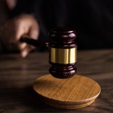 Medic obstetrician-ginecolog, condamnat la închisoare cu suspendare, după moartea unei femei însărcinate. Procurorii cer o pedeapsă mai aspră