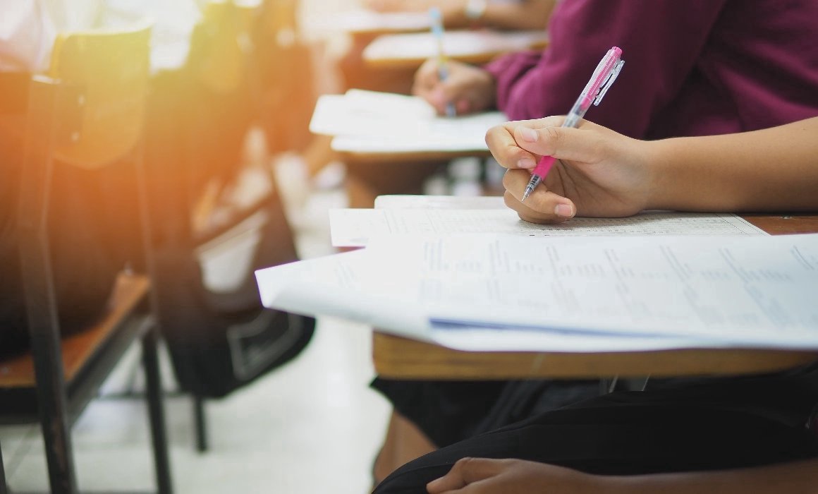 Record în învățământul din Franța. Cel mai tânăr candidat la examenul de bacalaureat din 2025 are opt ani