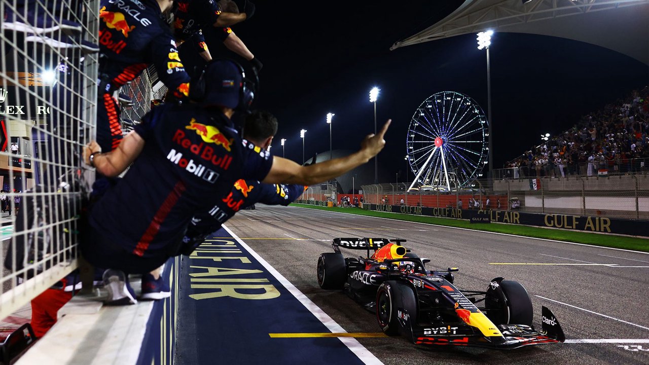 Început fenomenal al sezonului 2023 al Formula 1: Red Bull domină cu 1-2, iar Alonso revine pe podium cu Aston Martin