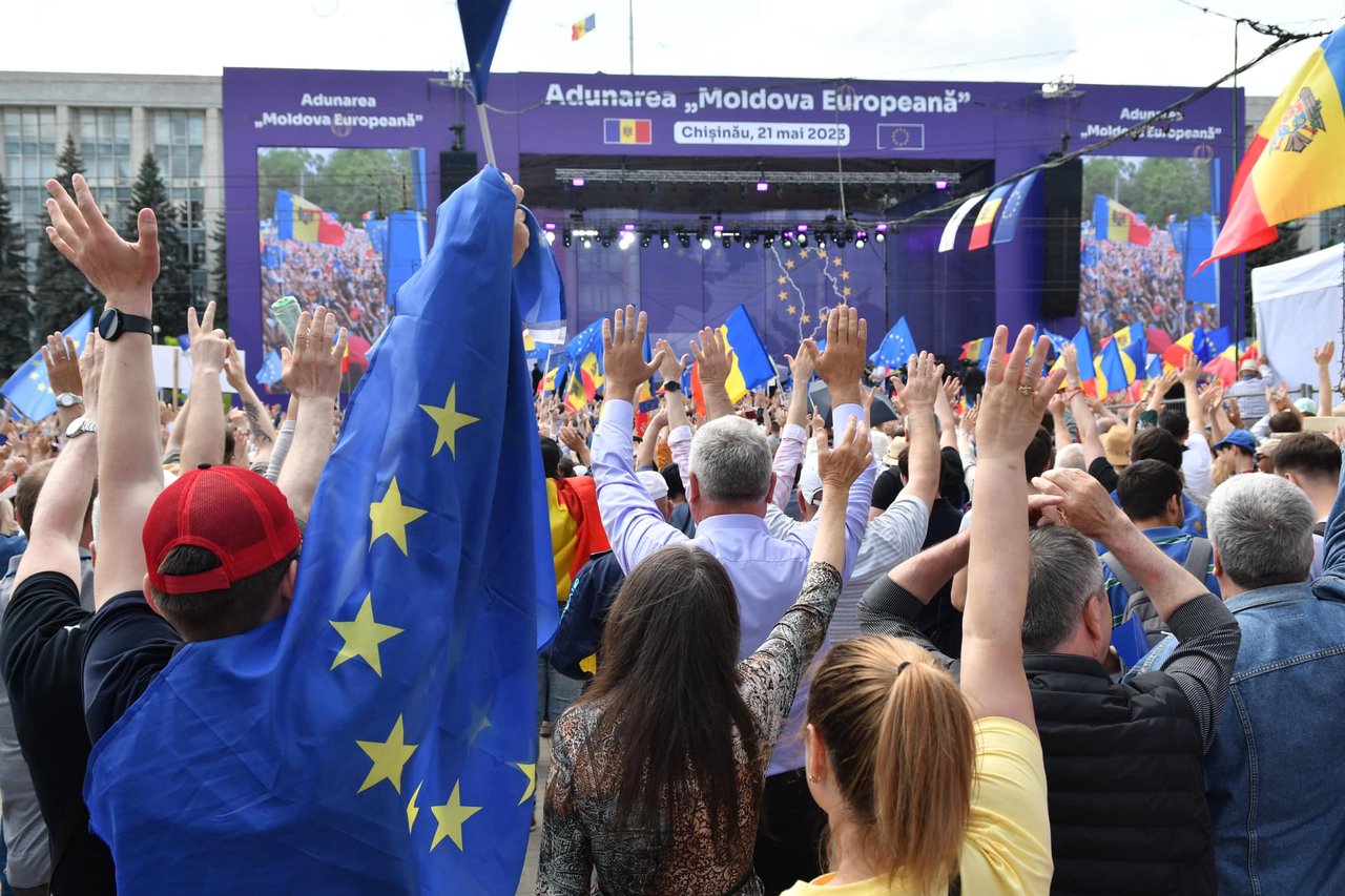 Au evoluat „pro bono”, iar sumele încă nu sunt plătite. Prodan explică cheltuielile pentru artiștii care au urcat pe scena de la Adunarea „Moldova Europeană”