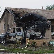 Un avion de mici dimensiuni s-a prăbușit peste un cartier rezidențial din San Diego, SUA