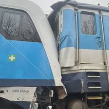 Coliziune între două trenuri de mare viteză în Cehia. Cel puțin 42 de persoane au fost rănite, iar traficul feroviar este blocat