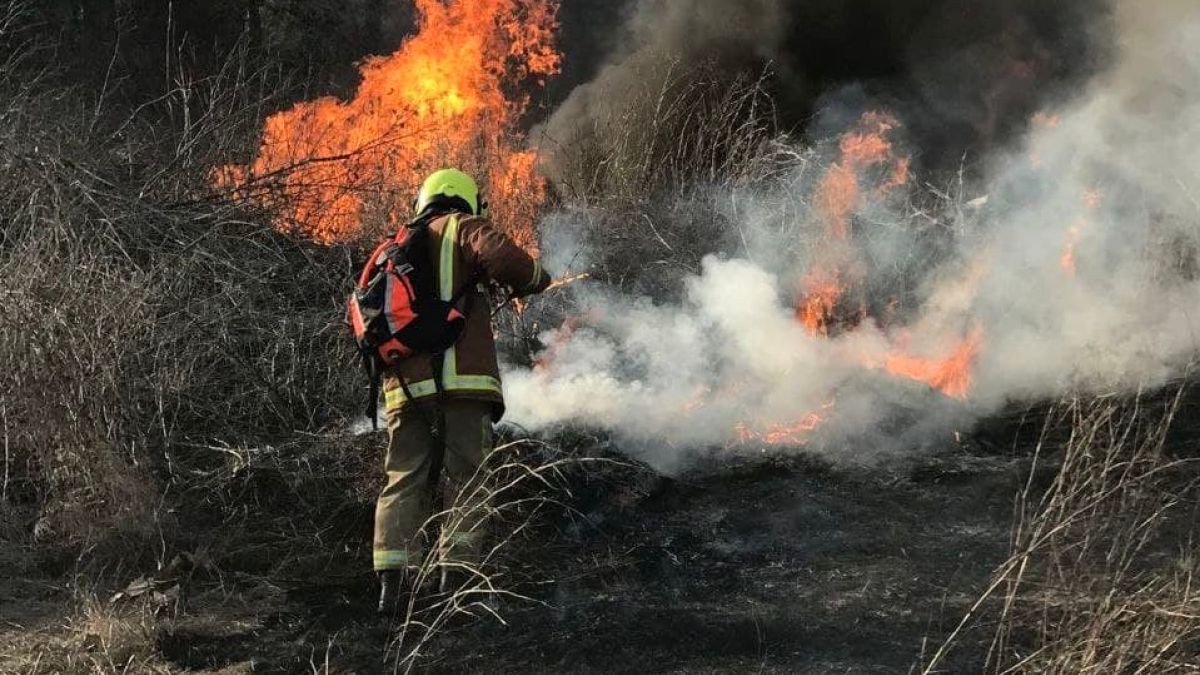 Cum să te protejezi în caz de incendiu: măsuri esențiale pentru siguranța ta


