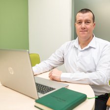 Inteligența artificială versus Expert Microinvest. Răspunsuri la cele mai frecvente întrebări despre credite