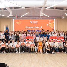 Startup School: 20 de echipe finaliste din toată țara, cu idei tech promițătoare și 4 premii acordate pe scena Demo Day la Chișinău
