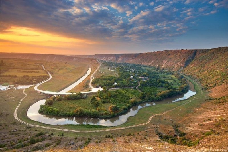 Turiștii vor putea accesa principalele atracții din Moldova la un click distanță. Se lansează aplicația Eko App Moldova