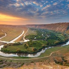 Turiștii vor putea accesa principalele atracții din Moldova la un click distanță. Se lansează aplicația Eko App Moldova